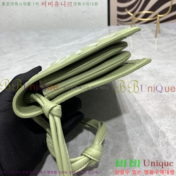 ���װ� ����Ÿ Ʈ���� �Ŀ�ġ �� ũ�ν��� 300BVF2106-1