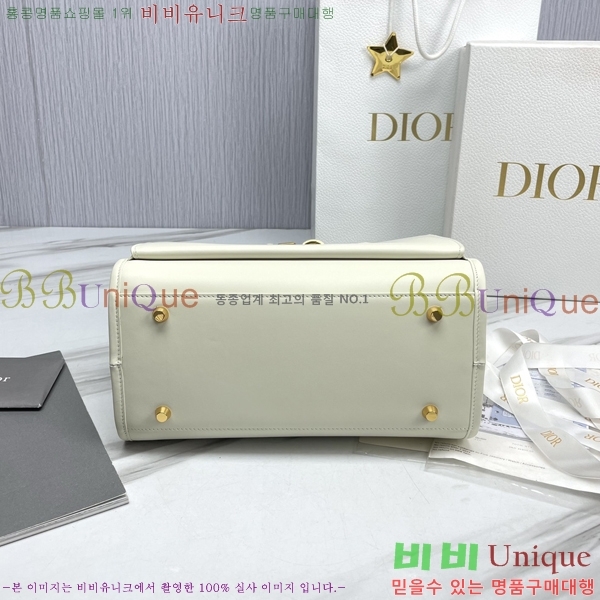 #��� CD �� ��Ʈ�� M58915-1