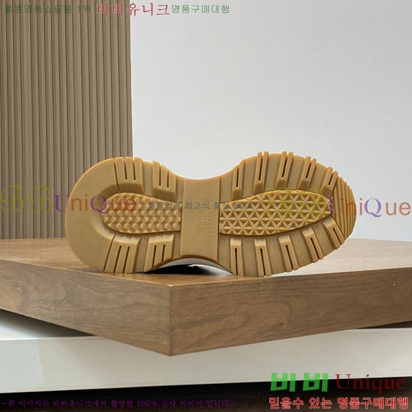 ���� �������������� ����Ŀ�� MM73818-1