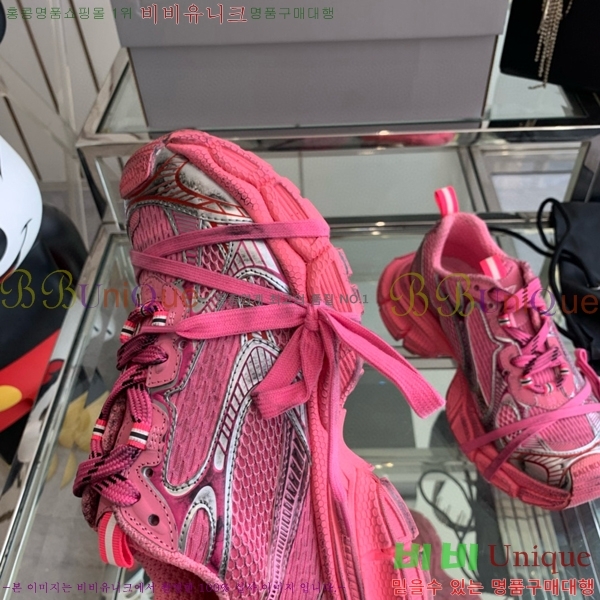 �߷��þư� 3XL Ʈ���̳� ����Ŀ�� BLA356600-3