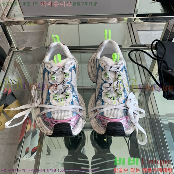 �߷��þư� 3XL Ʈ���̳� ����Ŀ�� BLA356600-6