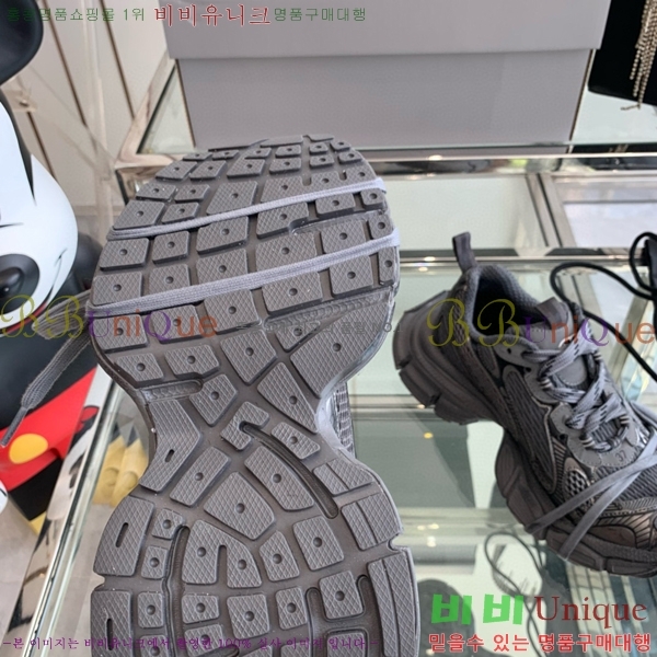 �߷��þư� 3XL Ʈ���̳� ����Ŀ�� BLA356600-9