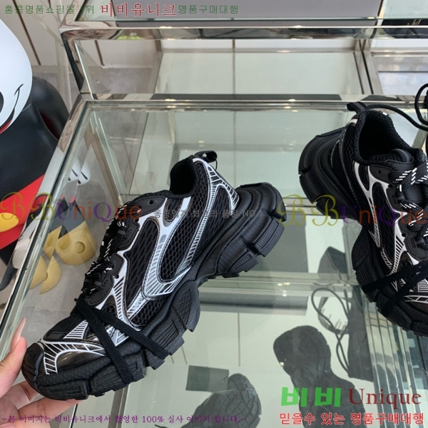 �߷��þư� 3XL Ʈ���̳� ����Ŀ�� BLA356600-10