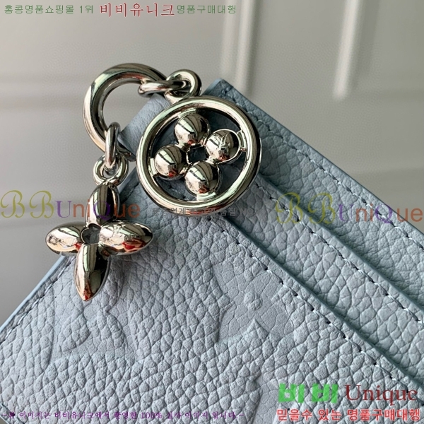 #���̺��� �� ī�� ���� Ȧ�� M83585-101