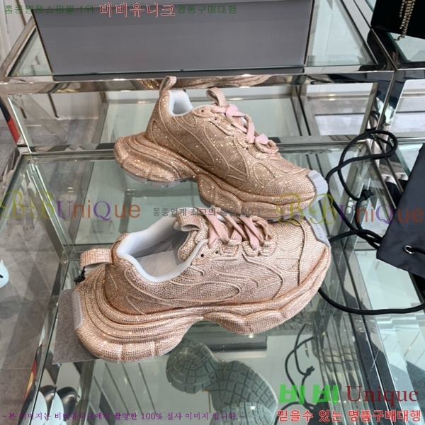 �߷��þư� 3XL Ʈ���̳� ����Ŀ�� BLA356600-101