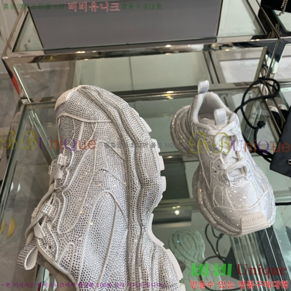 �߷��þư� 3XL Ʈ���̳� ����Ŀ�� BLA356600-104