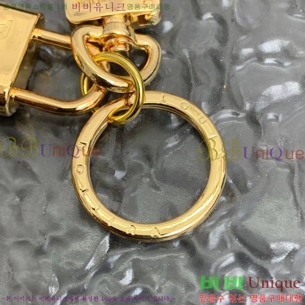 ���̺��� ŰȦ�� M09988-9