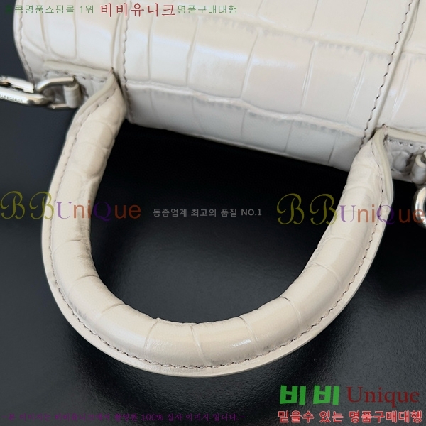 #�߷��þư� �ƿ��۷��� XS ž �ڵ� �� 5928331-112