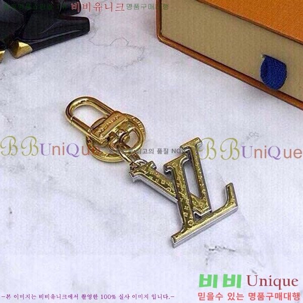 ���̺��� ŰȦ�� M0910973