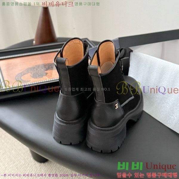  * Ŭ  RH158442-3