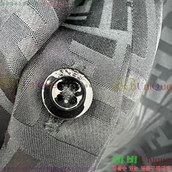    FD011122-3
