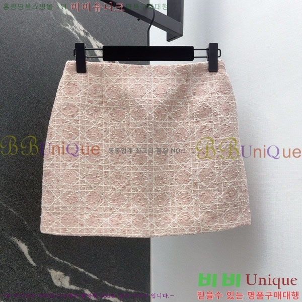   ĿƮ DO1560733-4