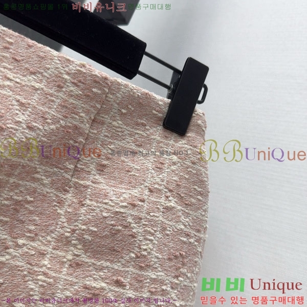   ĿƮ DO1560733-4