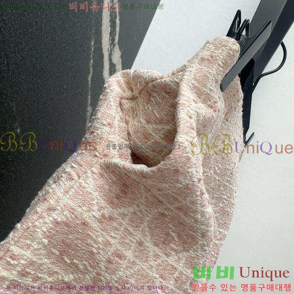   ĿƮ DO1560733-4
