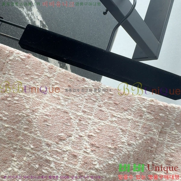  ĿƮ DO1560733-4