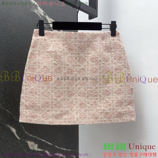   ĿƮ DO1560733-4