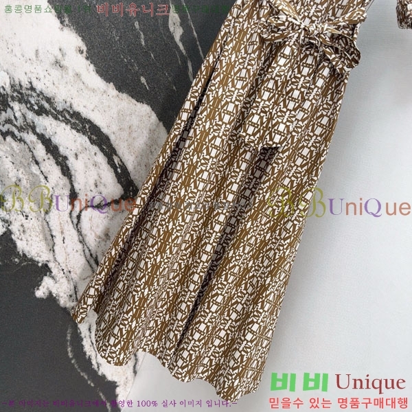  ** ǽ MAXM23023-6