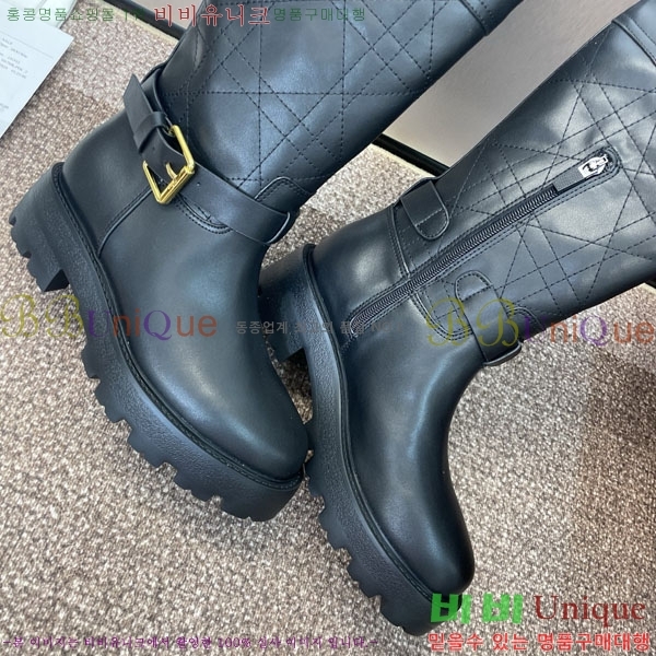    DR666092