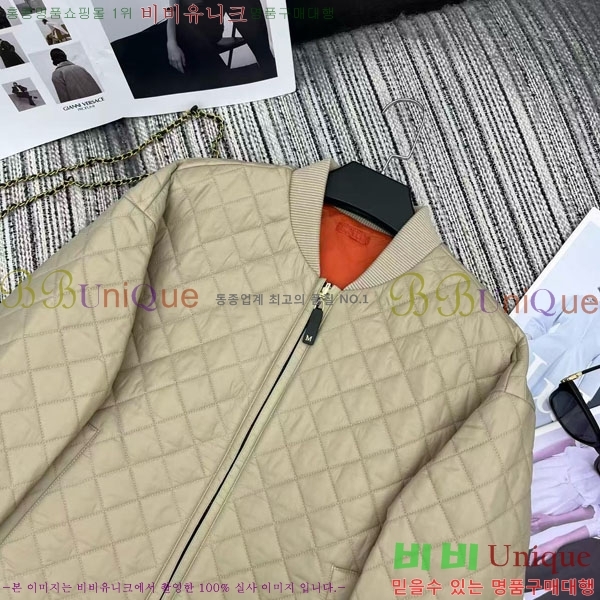  **  е  MAXM43088-1