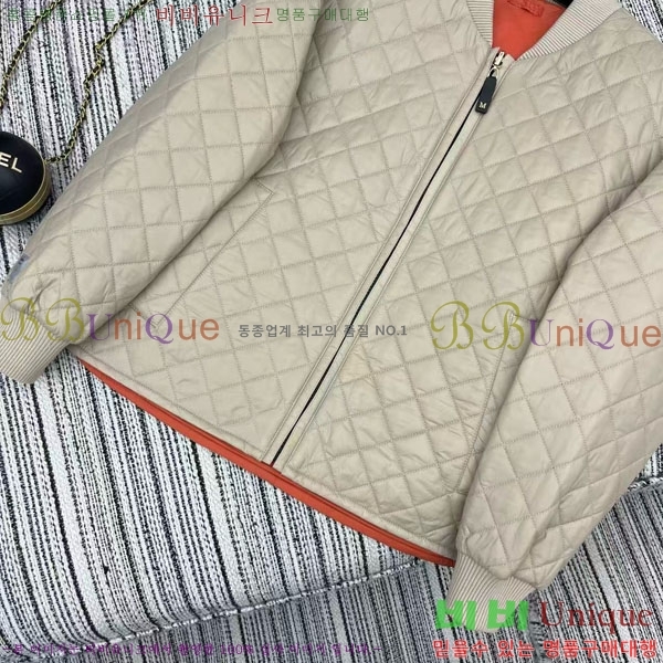  **  е  MAXM43088-1