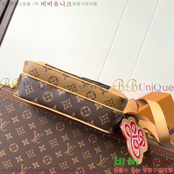 #̺   M26068-101