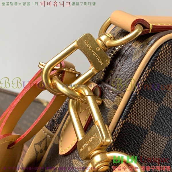 #̺   M26068-101