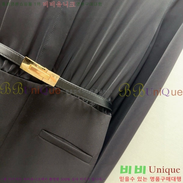  ** ǽ MAXM23023-7