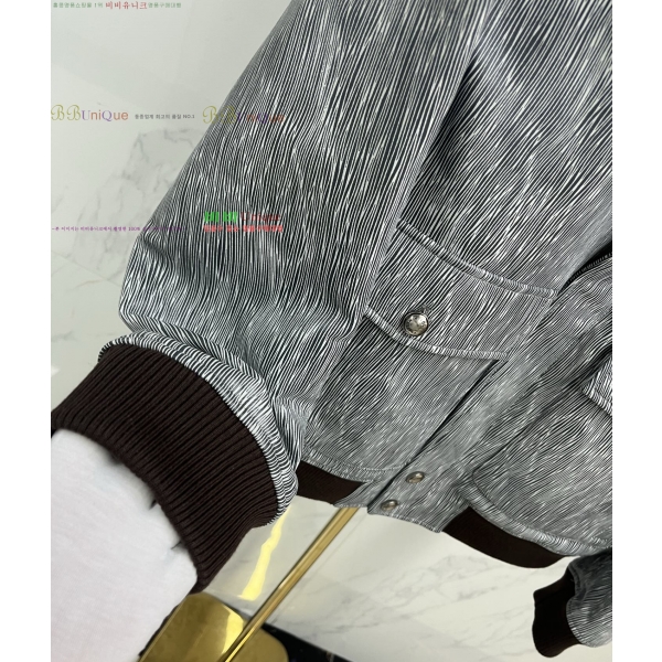  ̺ Ŭ   152L2582733-1