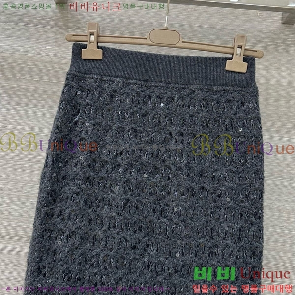 ���� ���ڷ� ��ġ�ڸ� ��ĿƮ BC2334011-8