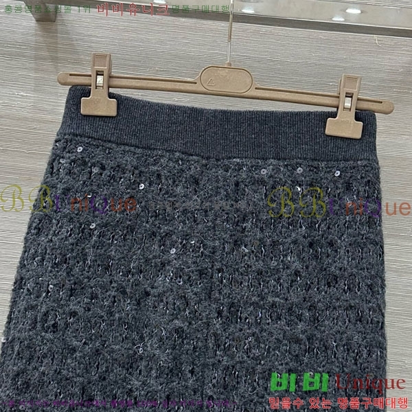 ���� ���ڷ� ��ġ�ڸ� ��ĿƮ BC2334011-8