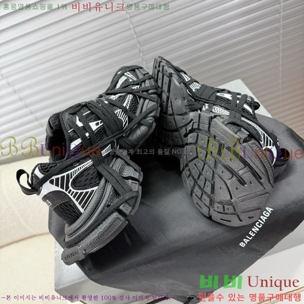 �߷��þư� 3XL Ʈ���̳� ����Ŀ�� BLA356602-17