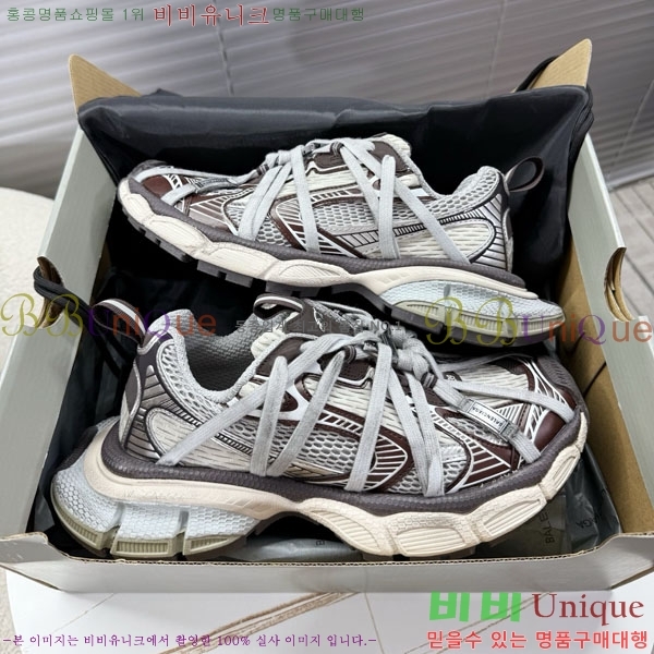 �߷��þư� 3XL Ʈ���̳� ����Ŀ�� BLA356601-9