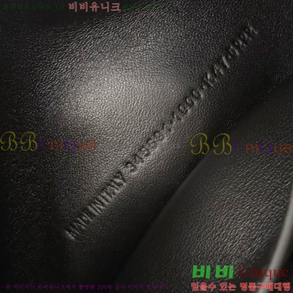 #�߷��þư� ���� �ε��� ī�޶�� 8455912-101