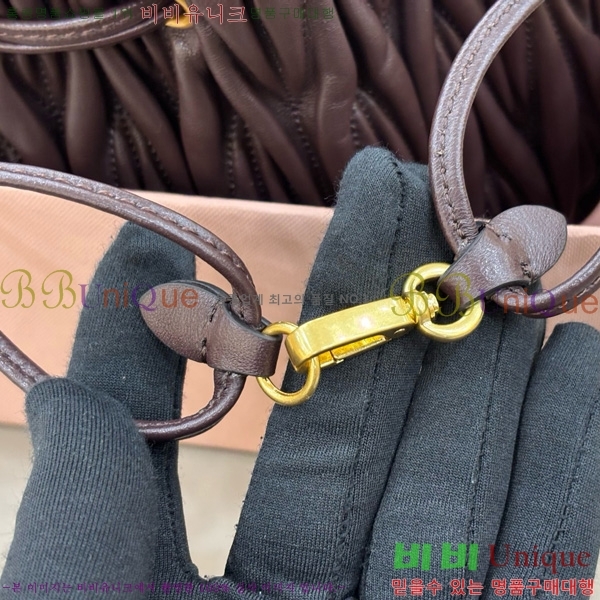 #�̿�̿� ��Ʋ�� ���� ���� �Ŀ�ġ 5ND022-403