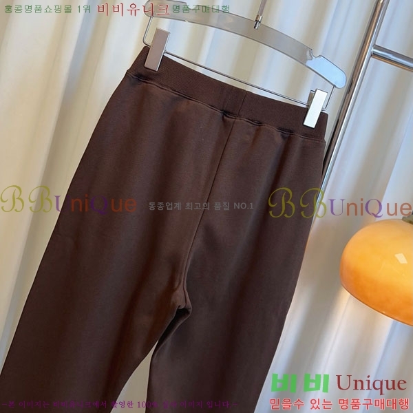 ���� ��**�� ���� MAXM144560-4