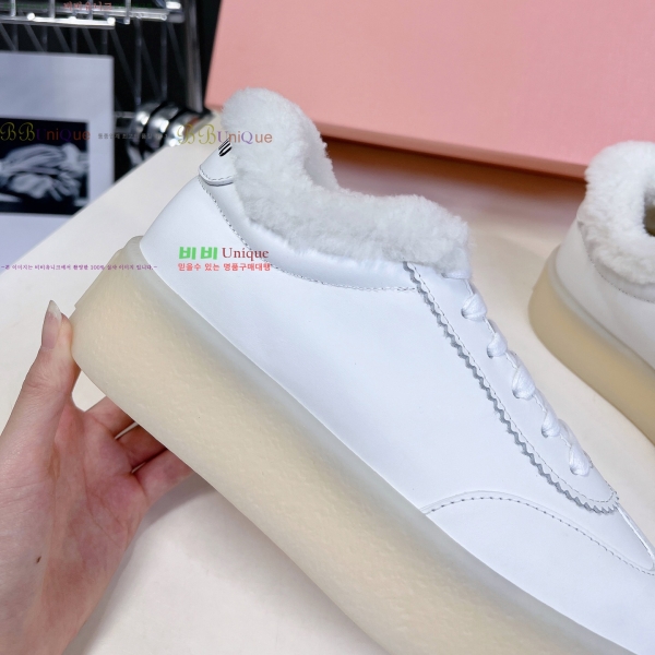 ���� �̿�̿� �þ �� ����Ŀ�� 36MU25101611-1