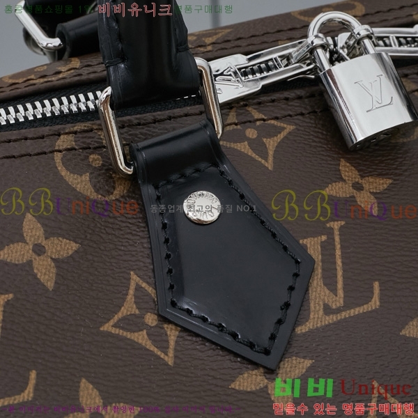 ���̺��� ���ǵ� ����Ʈ 30 M11945-3