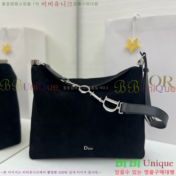 #��� ���ʼ� �ش��� JONATHAN ANDERSON ȣ���� M856325-1