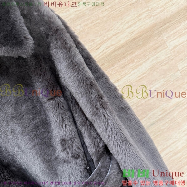 ���� ��**�� ��Ʈ MAX3245023-4