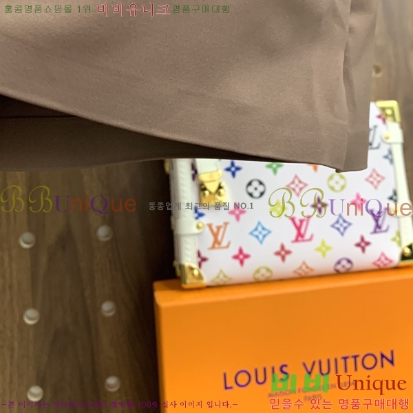 ���� ������ ī�� ���� Ƽ���� B56457-5