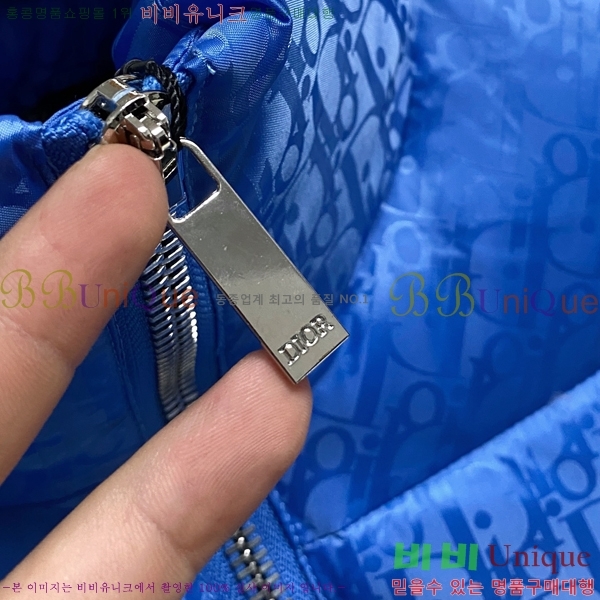 ���� ��� �ٿ� �е� CD6241685-4