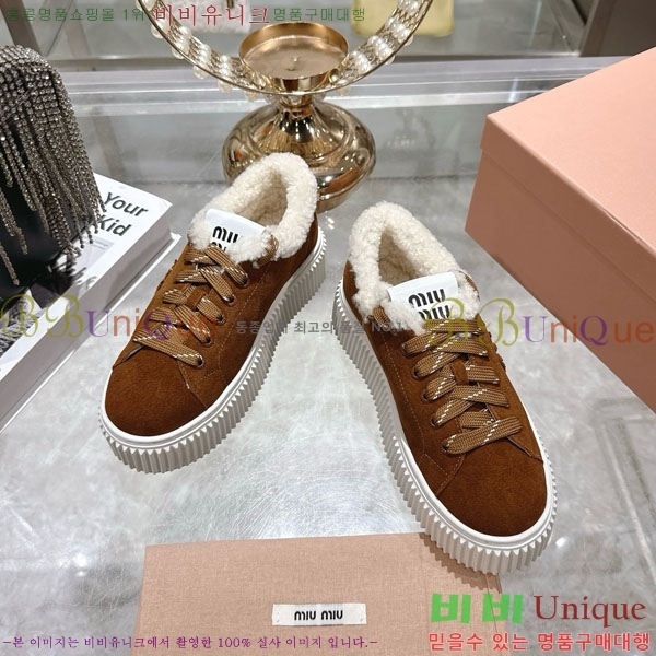 ���� �̿�̿� �þ �� ����Ŀ�� 30MU902302-3