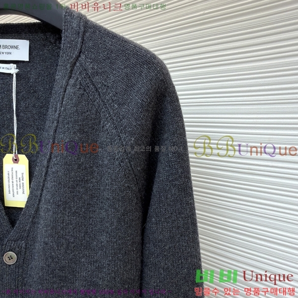 ���*�� ��Ʋ���� �� 4-�� ������ �� ���̳� ī��� 33TB44493-2