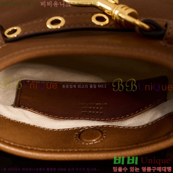 #�̿�̿� ���� �ƹ�ٸ� ��Ʈ�� �Ŀ�ġ 5NR461-702