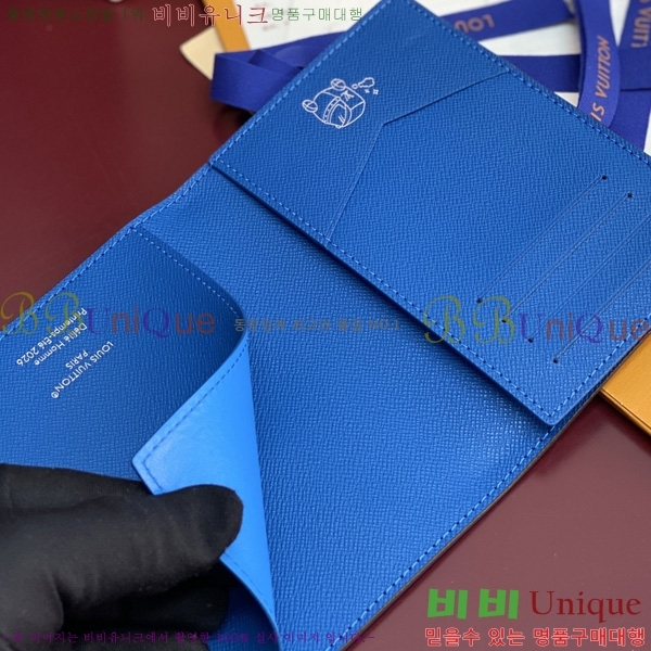 #���̺��� �н���Ʈ Ŀ�� M28008-102