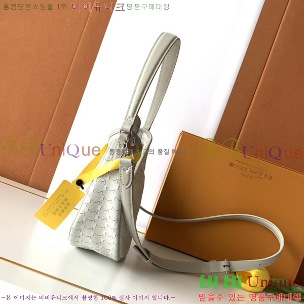 #���̳� ȣ���� M8219-1