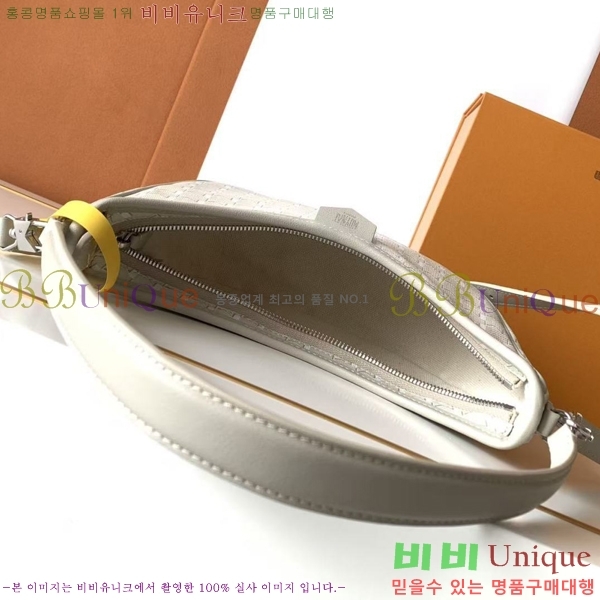 #���̳� ȣ���� M8219-1