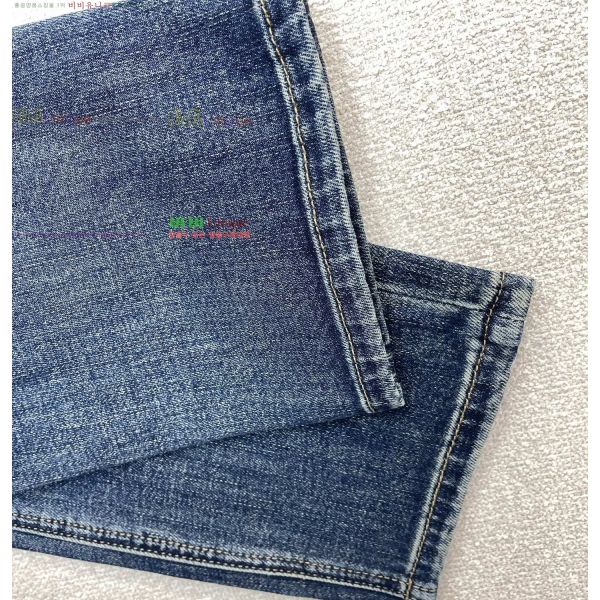 ���� ũ������ û���� CH2463755